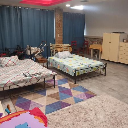 House Marios Airport Lägenhet Spáta Exteriör bild
