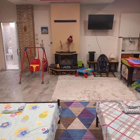 House Marios Airport Lägenhet Spáta Exteriör bild