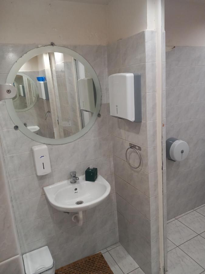 House Marios Airport Lägenhet Spáta Exteriör bild